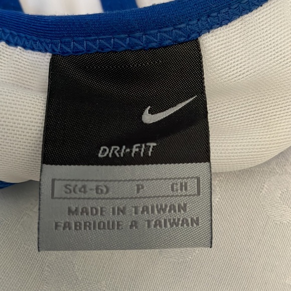 Nike Dri-Fit training tank racerback with built in bra support V neck Sz S - Picture 4 of 5